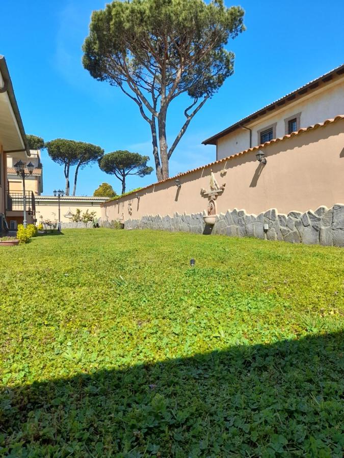 Villa Vittorio Infernetto Bagian luar foto