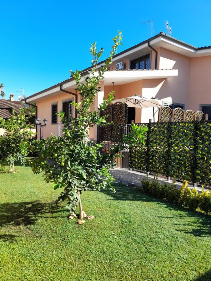 Villa Vittorio Infernetto Bagian luar foto