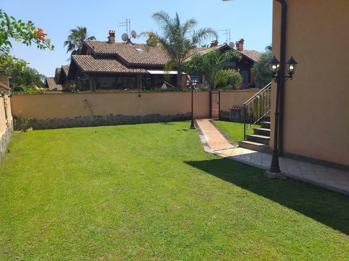 Villa Vittorio Infernetto Bagian luar foto